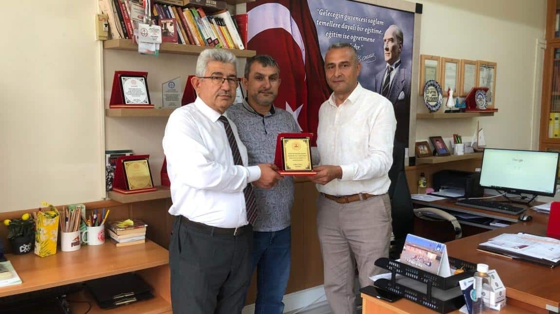 Kadirli Okuyor Projesi